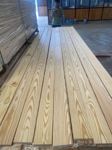 gỗ thông nhâp khâu